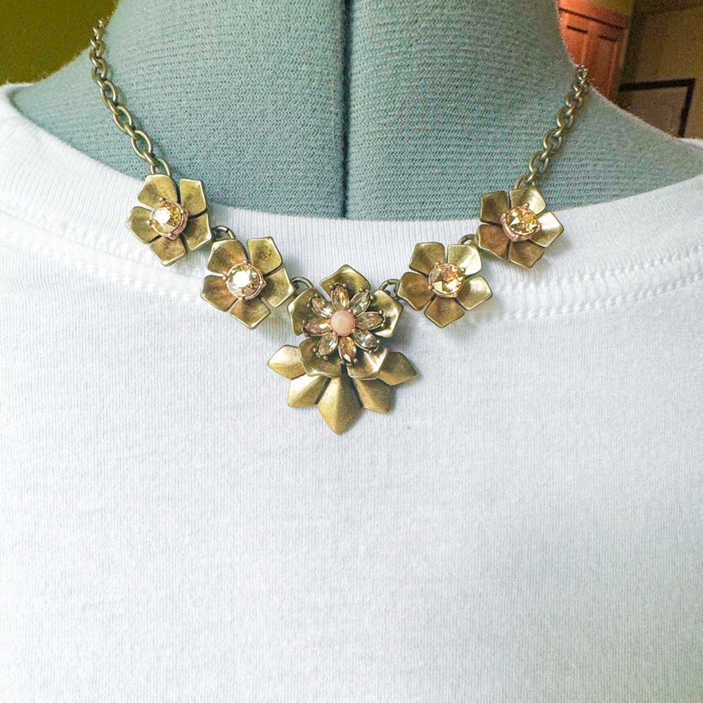 Chloe and Isabel Gardenia Necklace